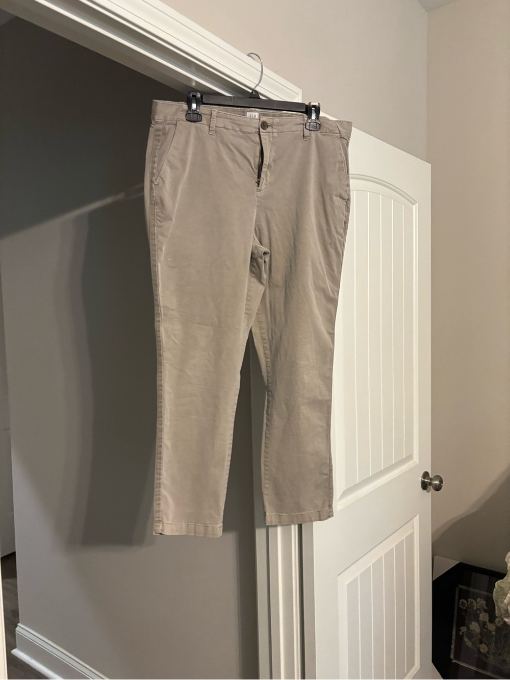Women’s Khaki Straight-Leg Casual Pants
